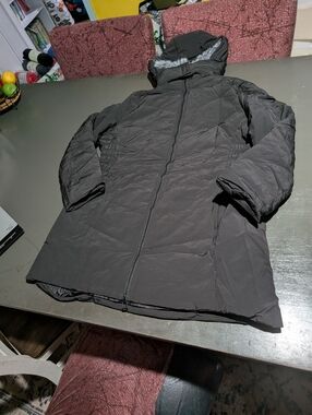 Wulful Size Large Black Mid Length Faux Fur Hooded Jacket Nwt